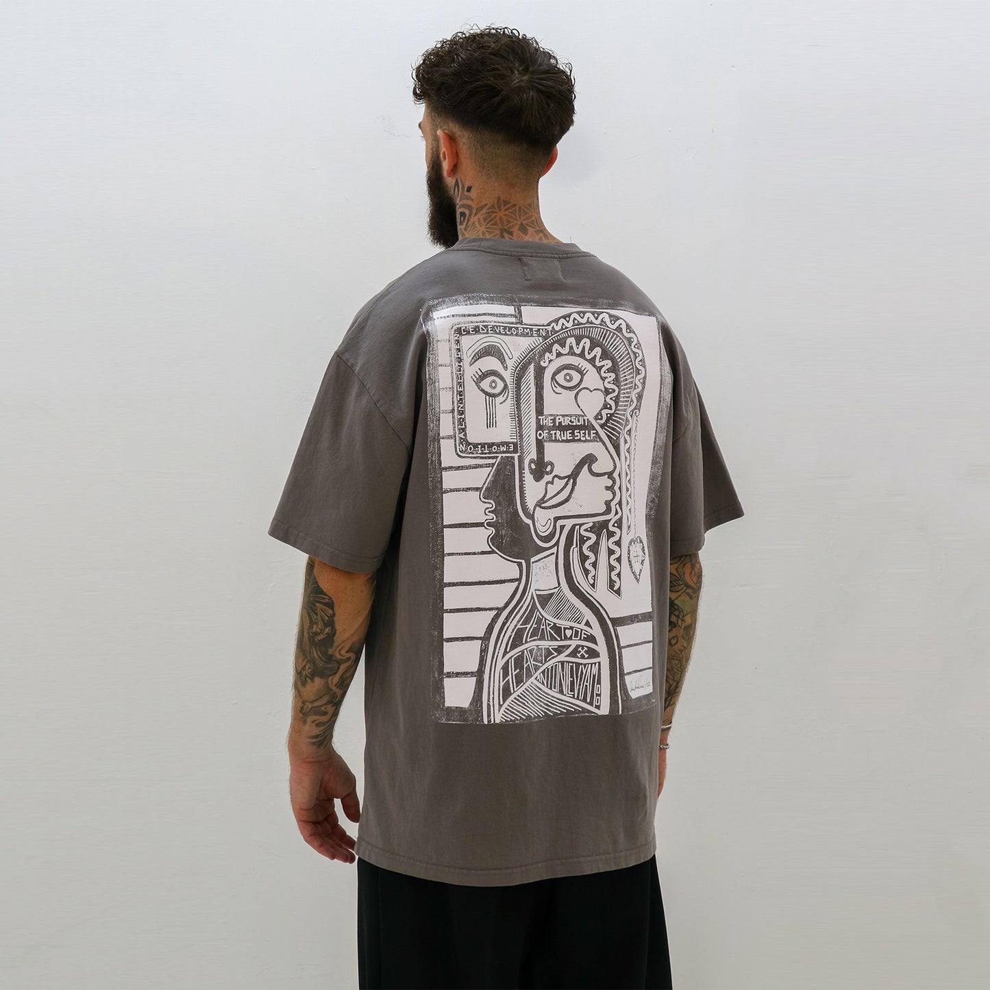 OVERSIZED SLATE GREY & WHITE T-SHIRT - ALA COLLECTION