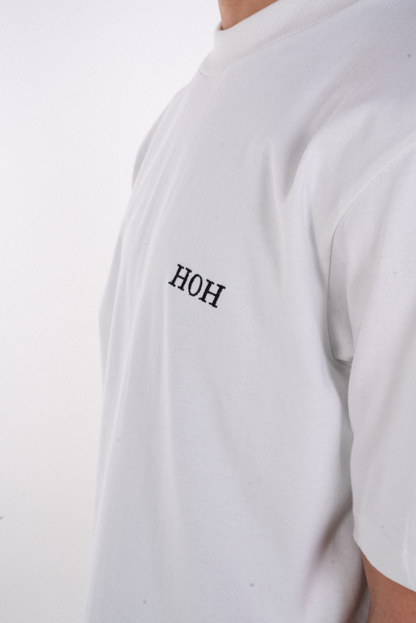 HEAVYWEIGHT WHITE T-SHIRT BLACK EMBROIDERY - STAPLE COLLECTION