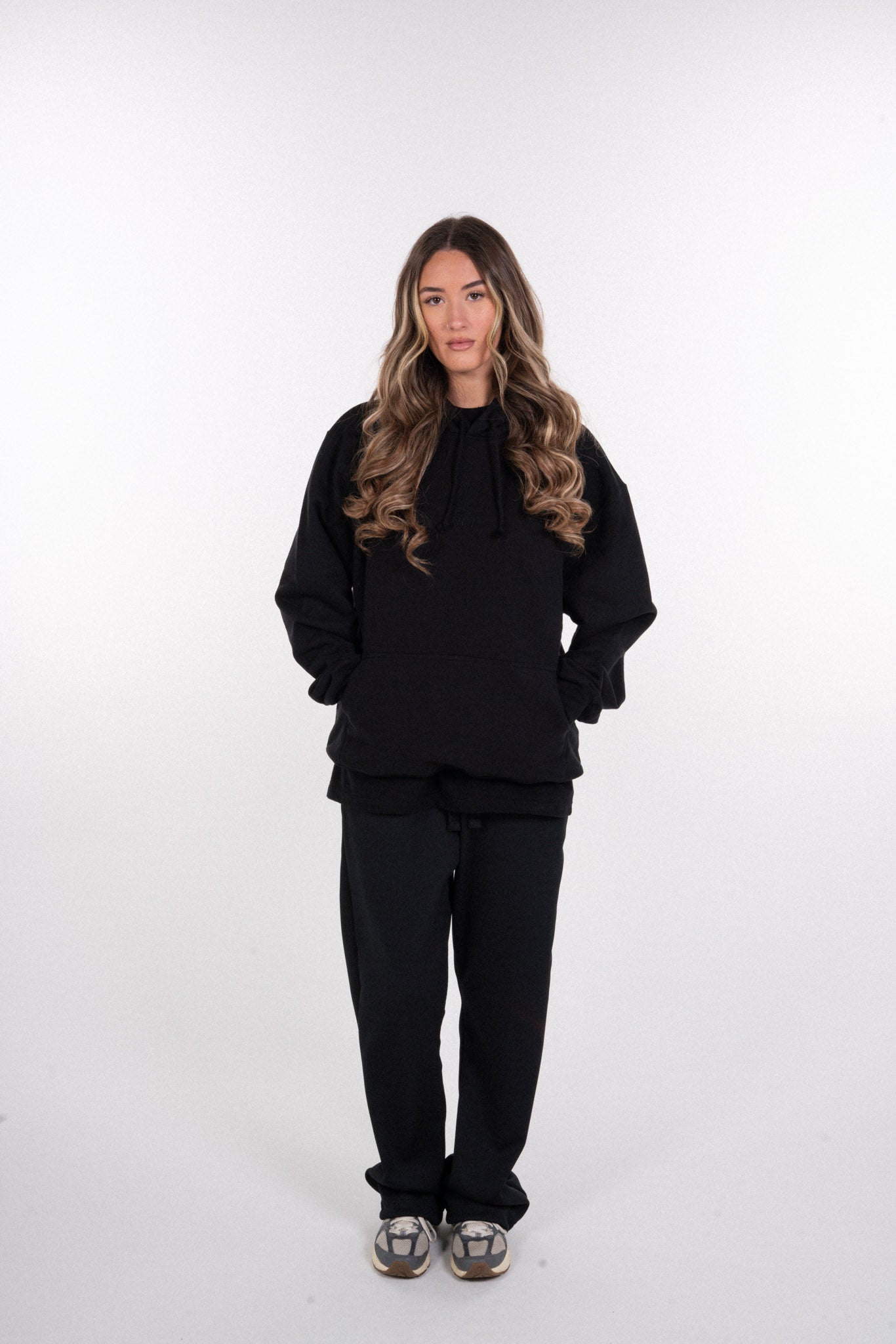 BLACK RIBBED TROUSERS BLACK DRAWSTRING - STAPLE COLLECTION