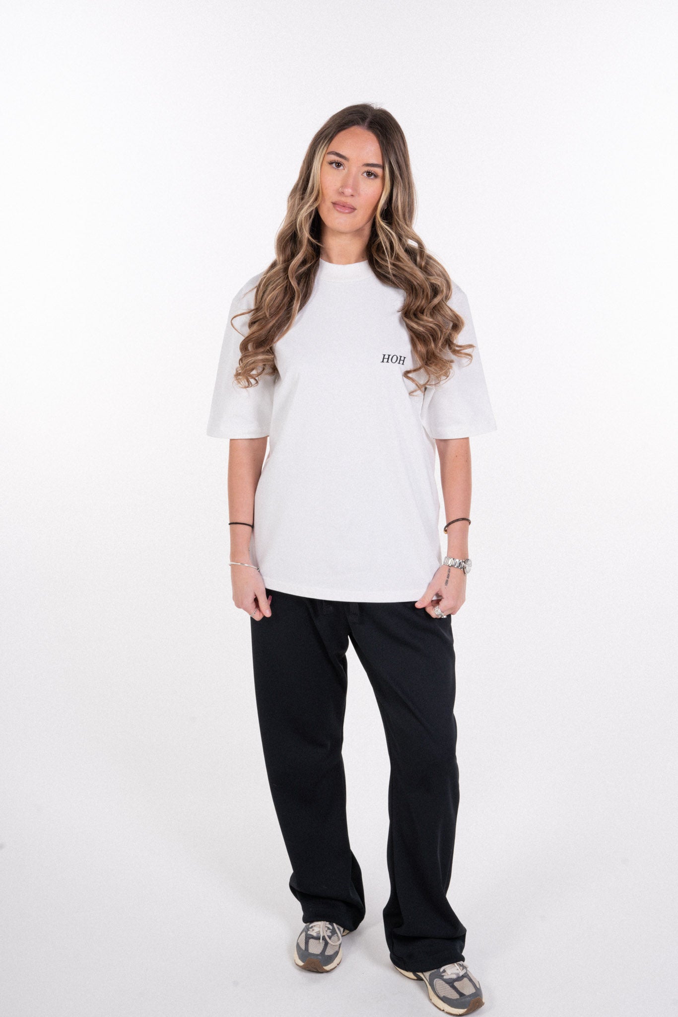 HEAVYWEIGHT WHITE T-SHIRT BLACK EMBROIDERY - STAPLE COLLECTION